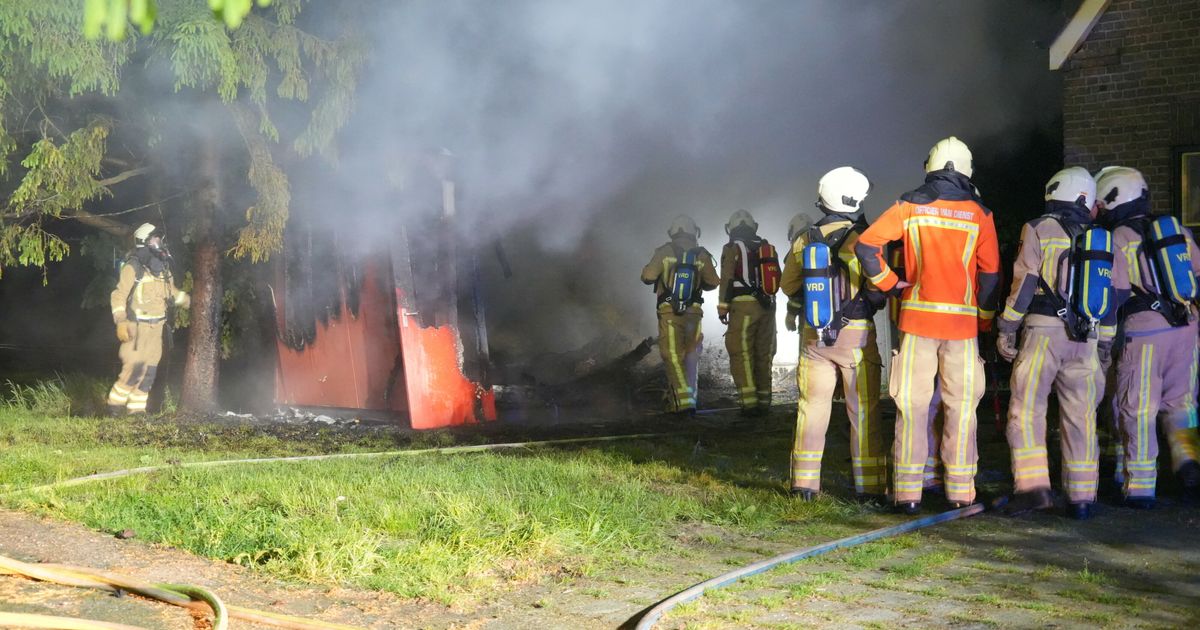 Fuego de fuego en Schuur Hooghalen extinguido