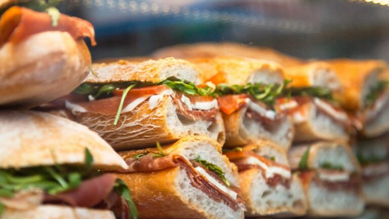 Se revelaron sándwiches de la calle más malhumorado, y los