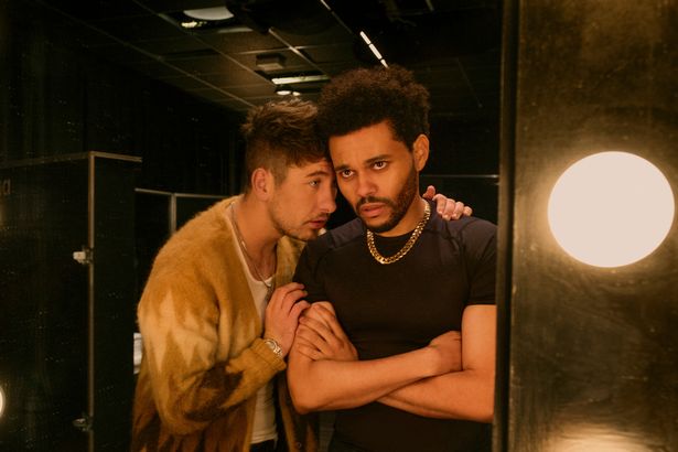 The Weeknd protagonizó junto a Barry Keoghan, quien interpreta a su manager Lee