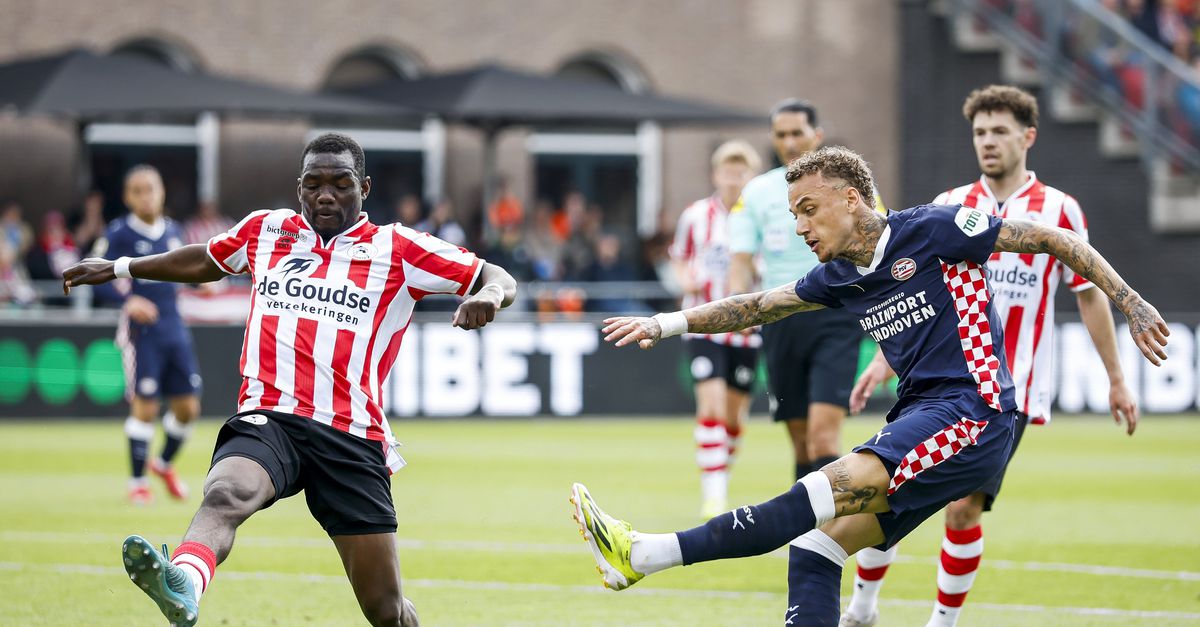 El PSV gana 3-1 contra Sparta y es nuevamente campeón