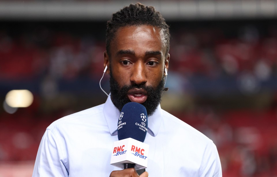 Johan Djourou dando una entrevista posterior al partido para RMC Sport.