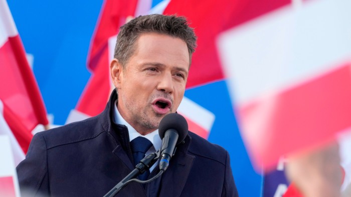 Candidato pro-UE por adelantado en el voto presidencial de la