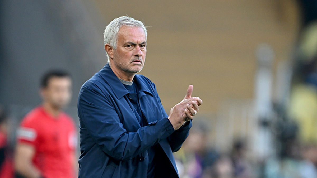 ¡Palabras difíciles para Galatasaray del entrenador de Fenerbahçe Jose Mourinho!