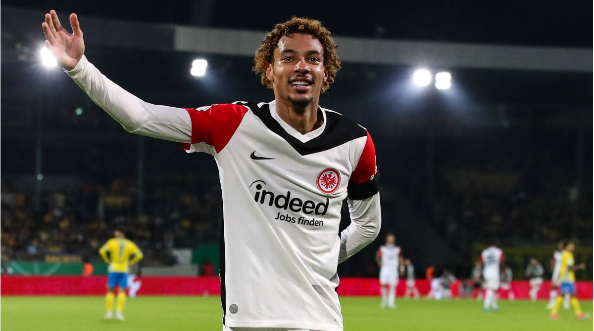 Eintracht Frankfurt: Krösche indica la salida de Ekitiké