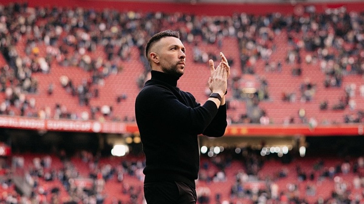 ¡Ajax Francesco Faioli separó sus caminos!