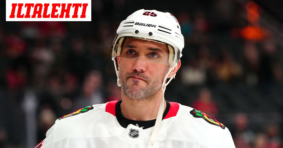 La familia de Alec Martinez estaba esperando a casa un