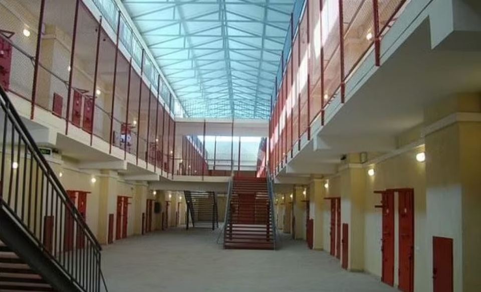 Interior de la prisión de Tbilisi No. 5, la única prisión femenina de Georgia.