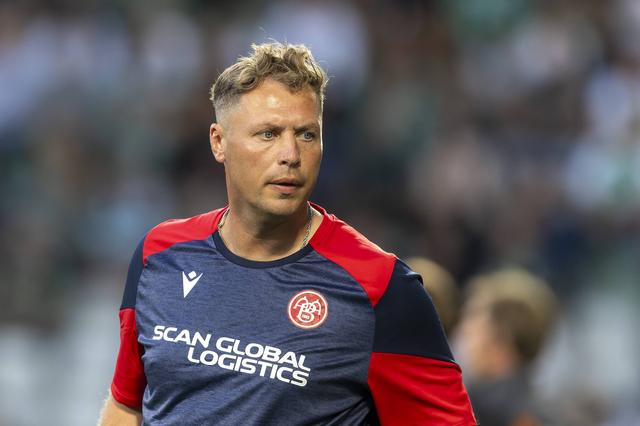 Nico Haak habló con el entrenador Menno Van Dam, pero