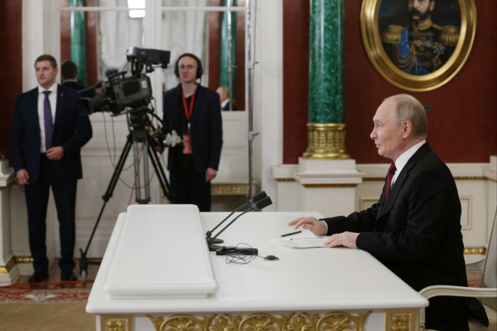 Vladimir Putin hace una declaración a los medios de comunicación en el Kremlin