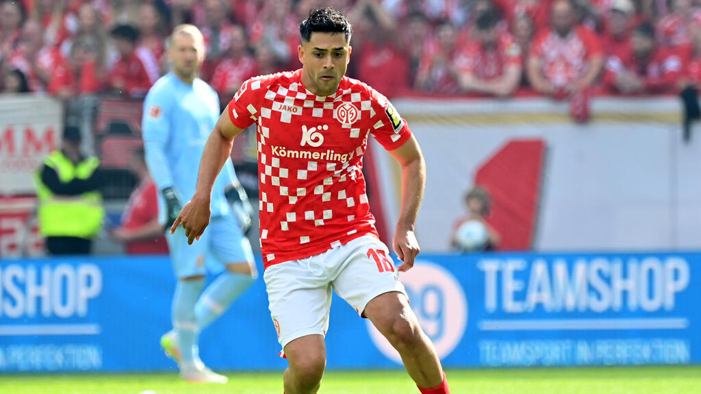 Ticker: confusión sobre el interés de BVB para Amiri
