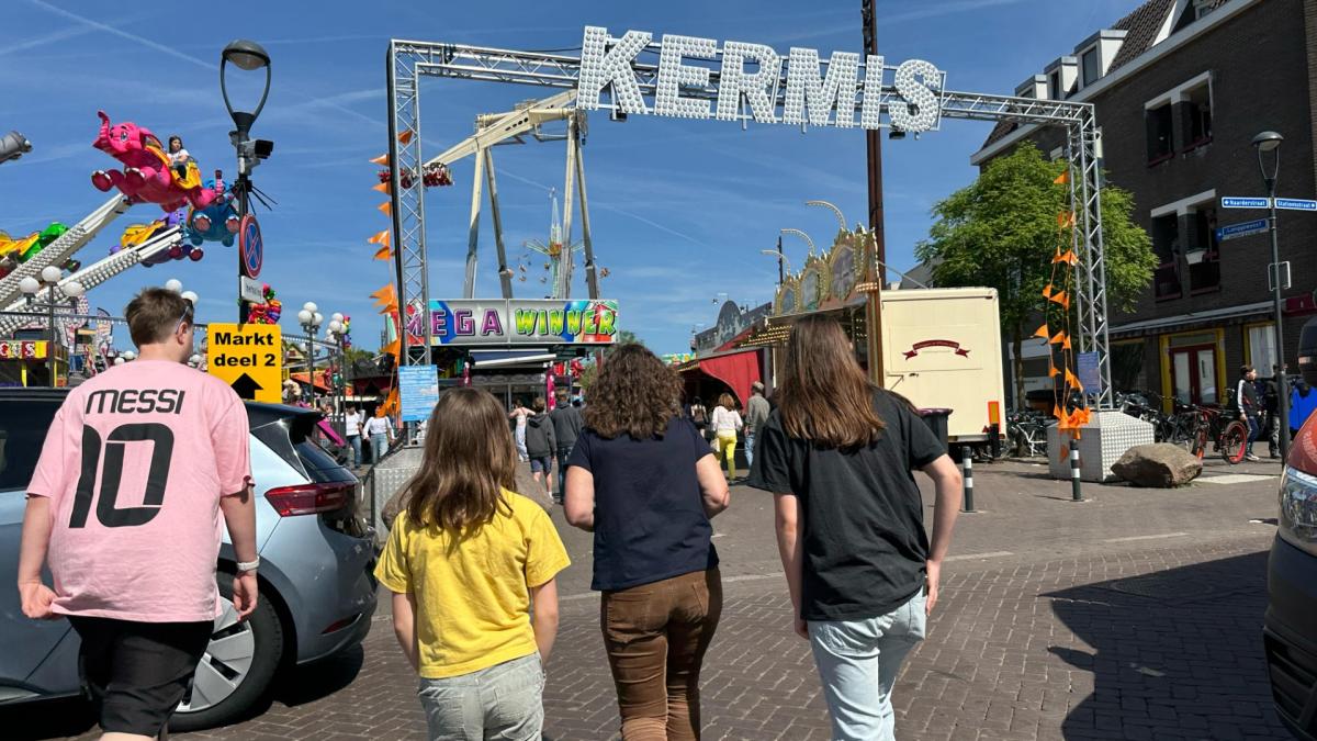 ¿Es la Feria Occidental Frisian una fiesta ordinaria de beber,