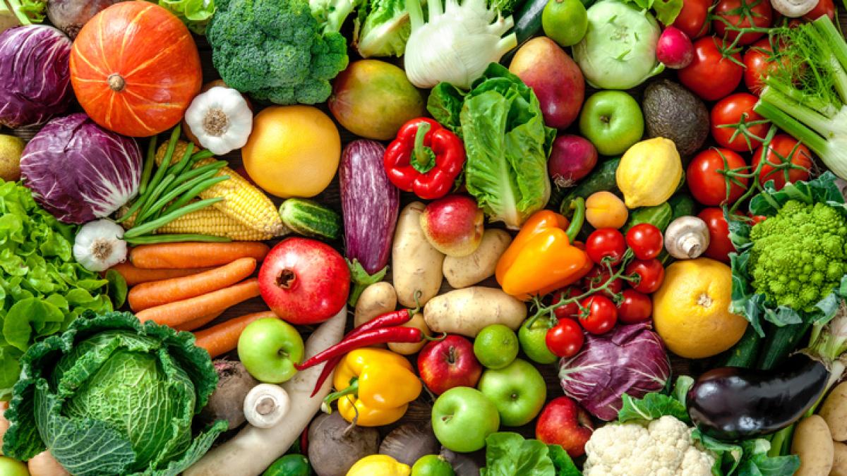 Drene y desinfla: los alimentos que favorecen el pozo de