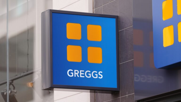 Thief prohibido en todas las tiendas de Greggs en Gran