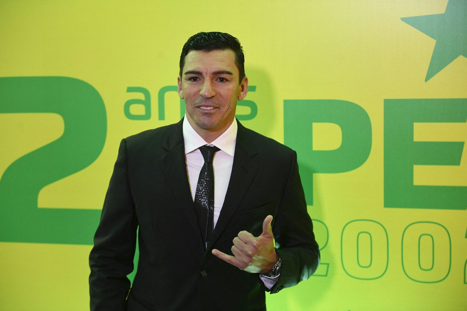 La estrella ex-FCB da actualizaciones después del accidente de incendio