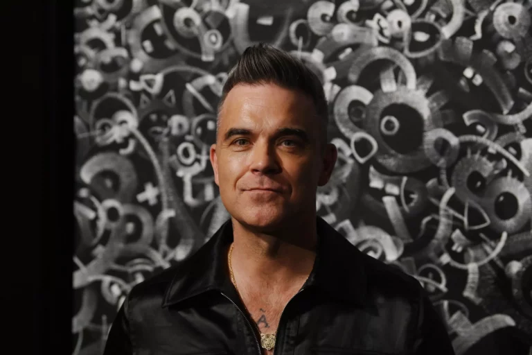 Robbie Williams anuncia el nuevo álbum Britpop