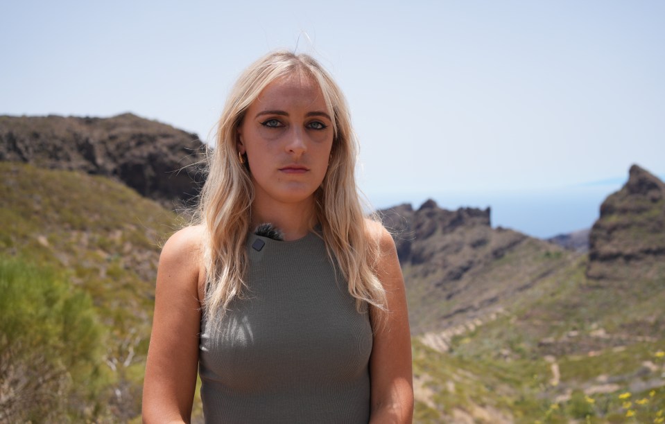 Un reportero en las montañas de Tenerife.