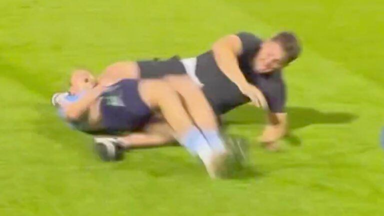 Horror Moment Southend Star Tacklide en los segundos de la