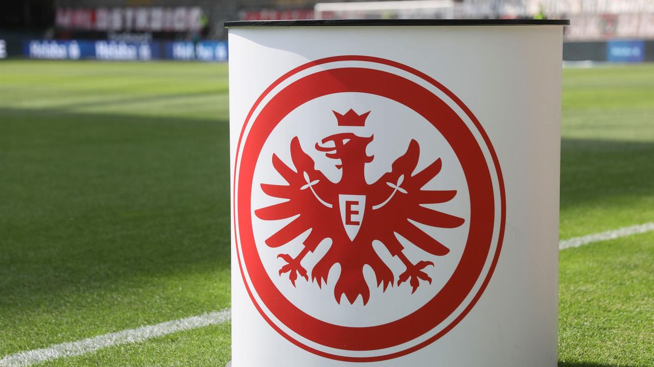 Frankfurt comienza a 14 años, y confiesa errores