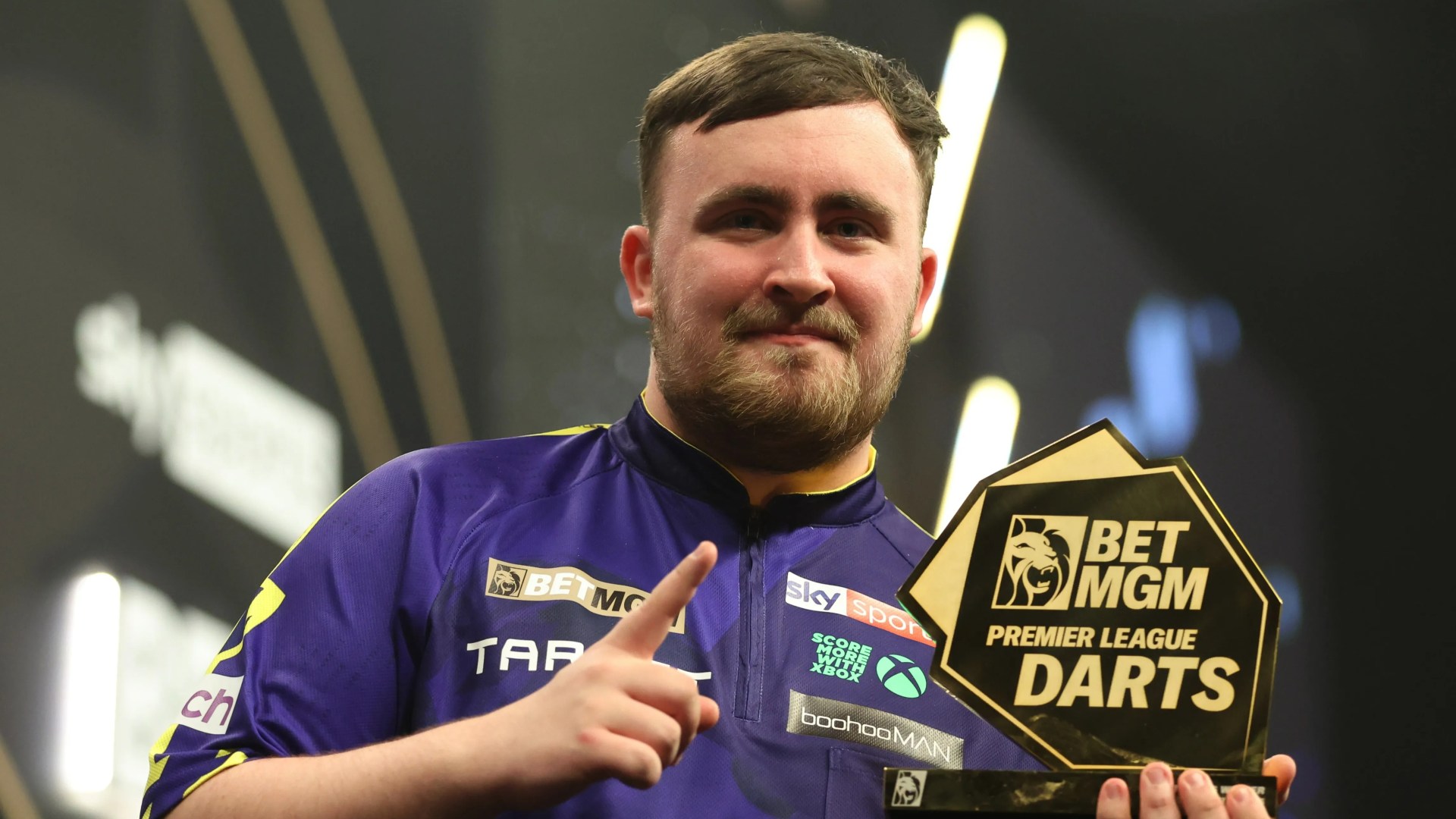 Luke Littler gana la Sexta Noche de la Premier League