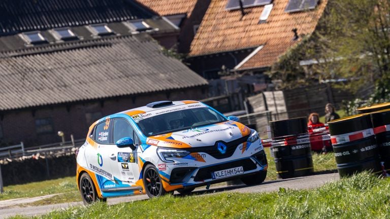 Wout Kurstjes y Max Dijkmans. (Foto: Steven Van Veenendaal, Motul Clio Rally Trophy)