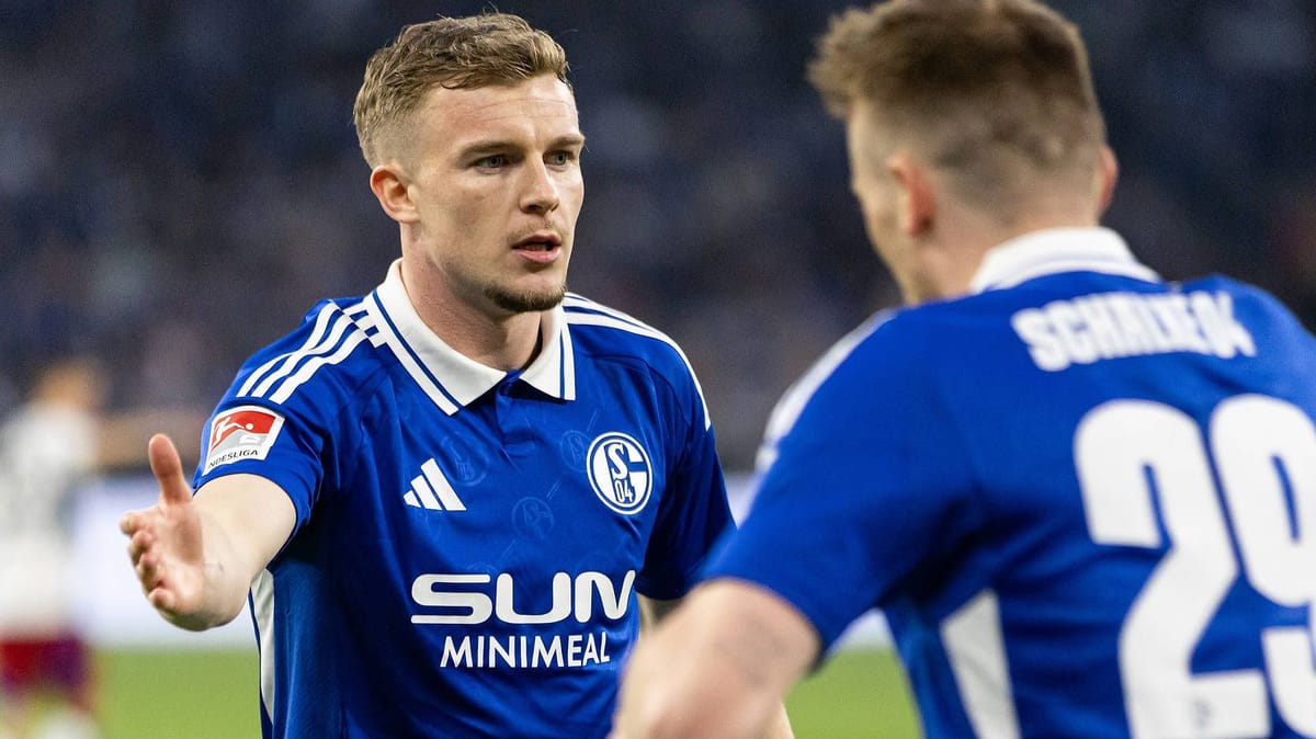Schalke 04 recolecta el total de millones: Derry John Murkin