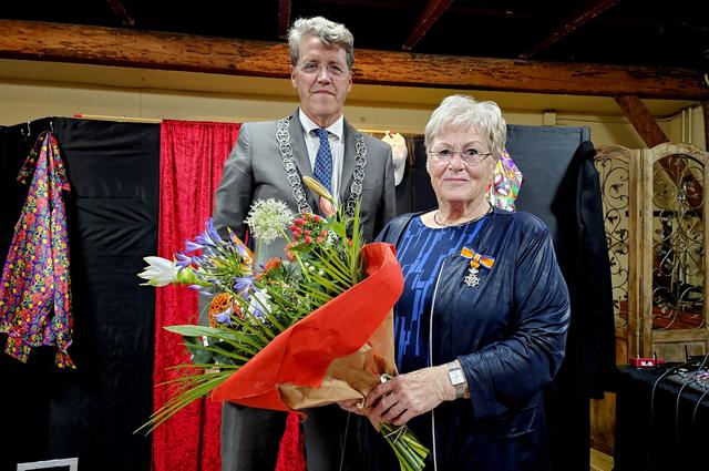 Premio real por Alie Huizing-Staal (80) de Emmen