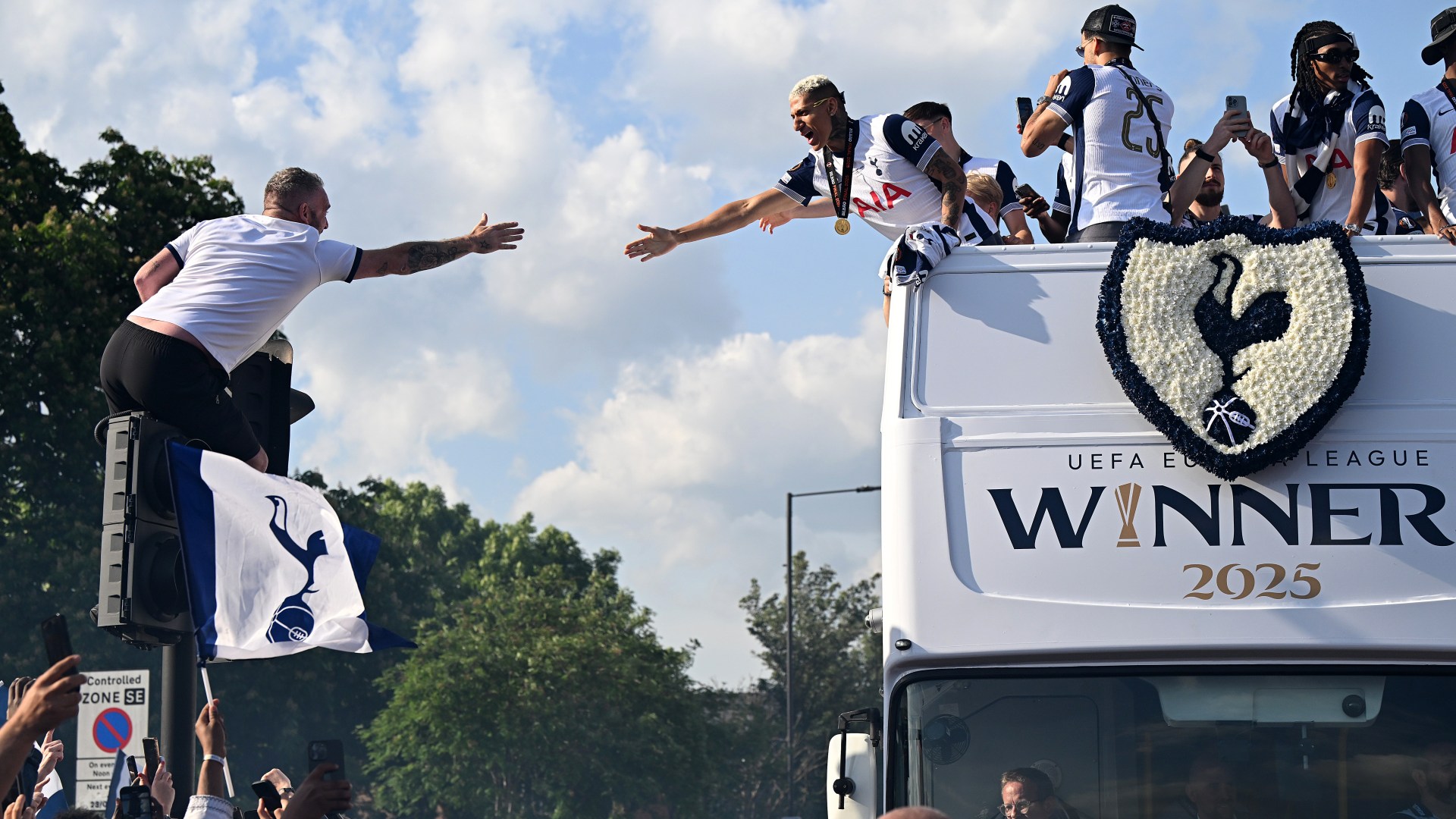 Tottenham Trophy Parade Live: Ange Postecoglou ofrece una gran actualización