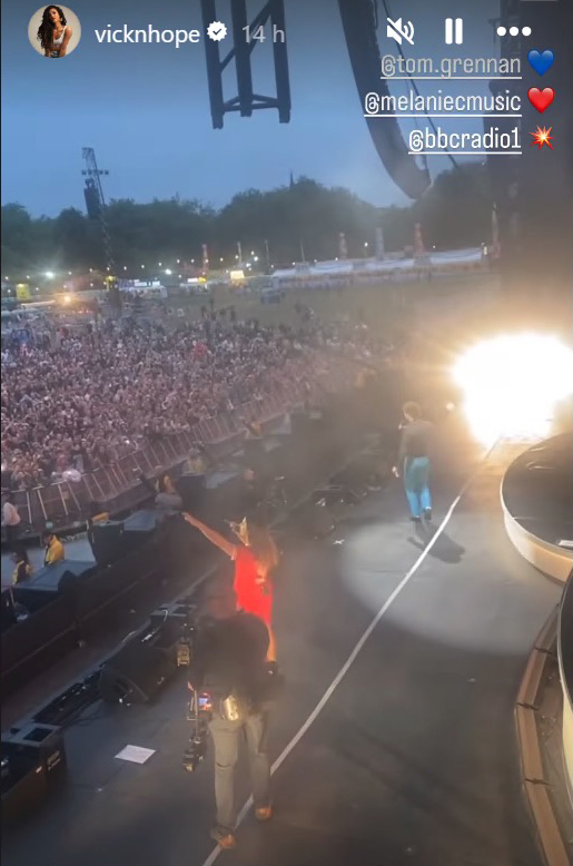 Vick Hope embarazada en el gran fin de semana de BBC Radio 1.