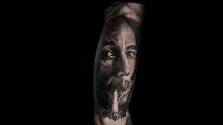 Bob Marley inmortalizado en el brazo de Mark (Foto: Mark Versmissen)