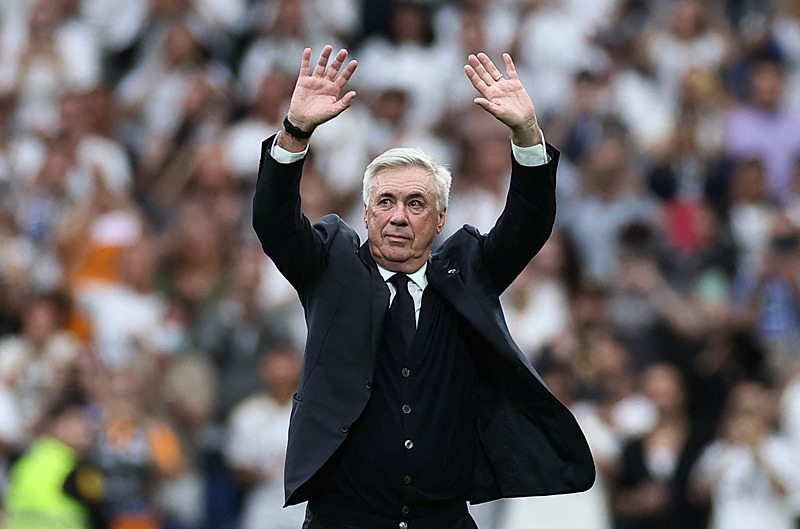real-madridden-carlo-ancelotti-ve-luka-modrice-veda-1748104161931.jpeg
