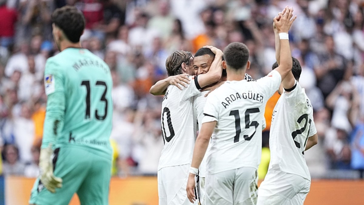 ¡Carlo Ancelotti del Real Madrid y Adiós a Luka Modric!
