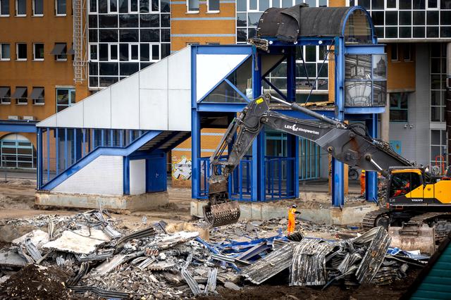 Nunca más sobre el 'puente azul'. Pieza característica de la