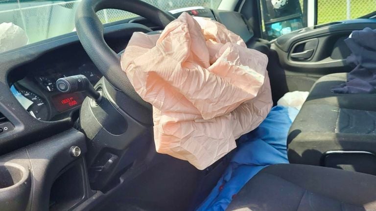 El airbag en el auto de la compañía de Peter (Foto: Peter Ooms).