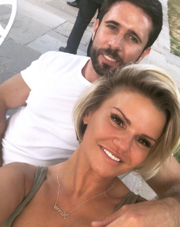 Kerry Katona y su novio Ryan en el Día de San Valentín.