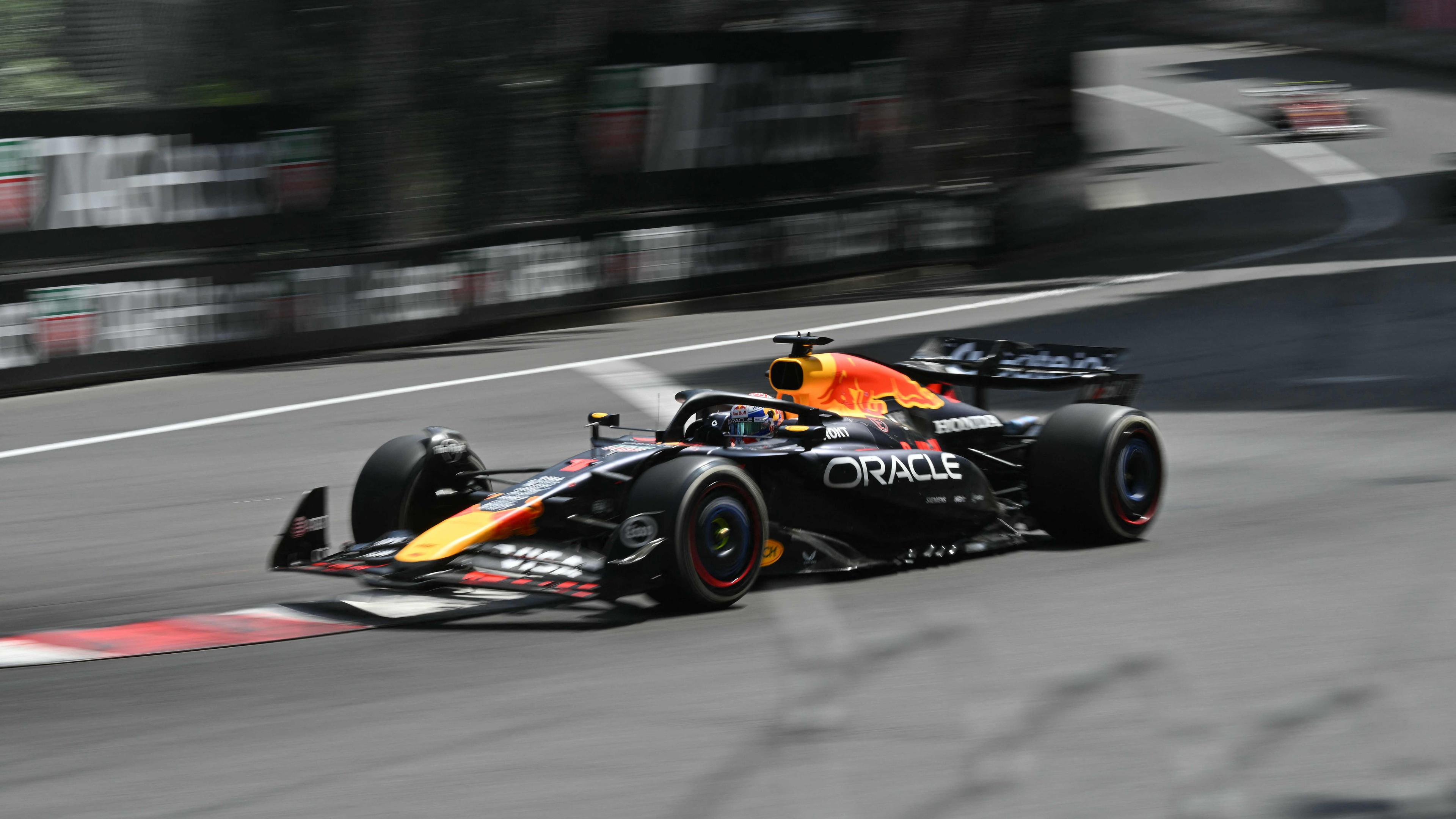 Red Bull Driver Max Verstappen en acción en el Gran Premio de Mónaco el 25 de mayo de 2025.