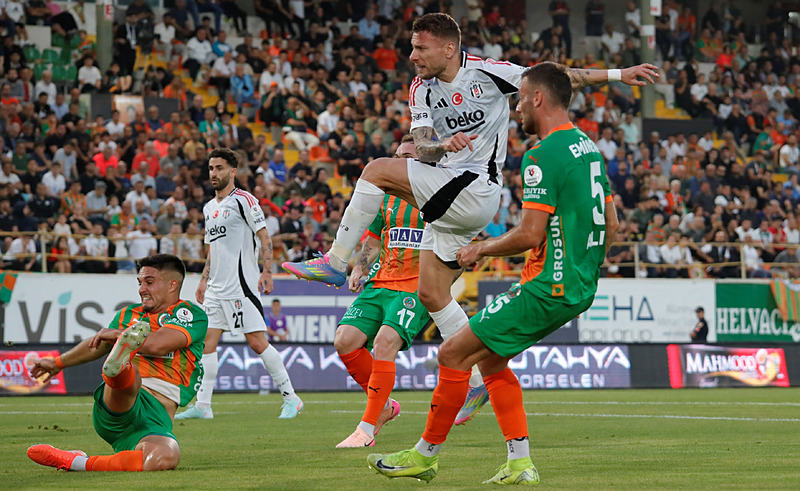 besiktas-caykur-rizespor-maci-ne-zaman-saat-kacta-ve-hangi-kanalda-1748152405938.png