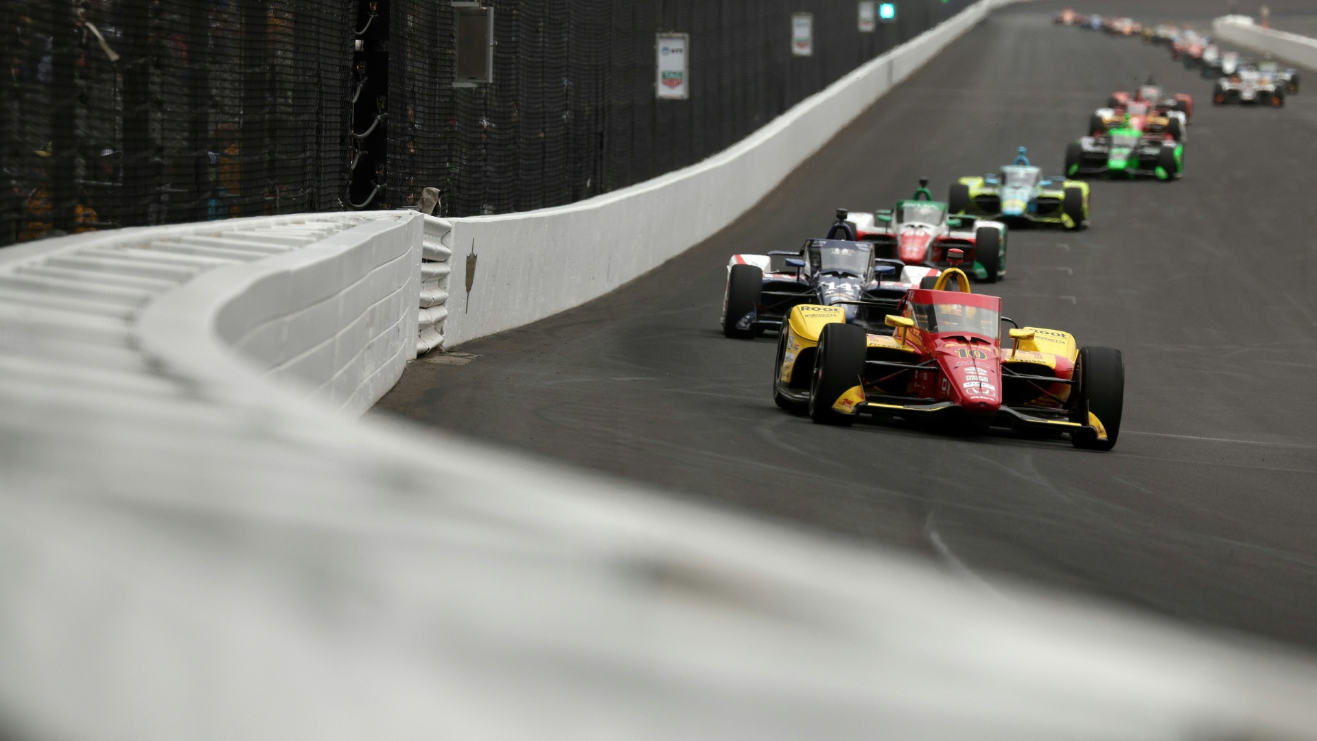El español Palou triunfa en el Indy 500