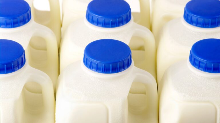 Cómo obtener leche gratis de los supermercados, incluidos Tesco, Sainsbury's