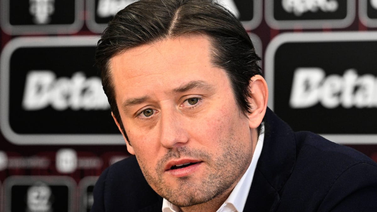 La estrella ex-BVB Tomáš Rosický tiene que estar en la