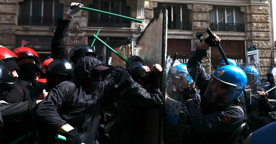 Seguridad de DL, choque entre manifestantes y policía en Roma