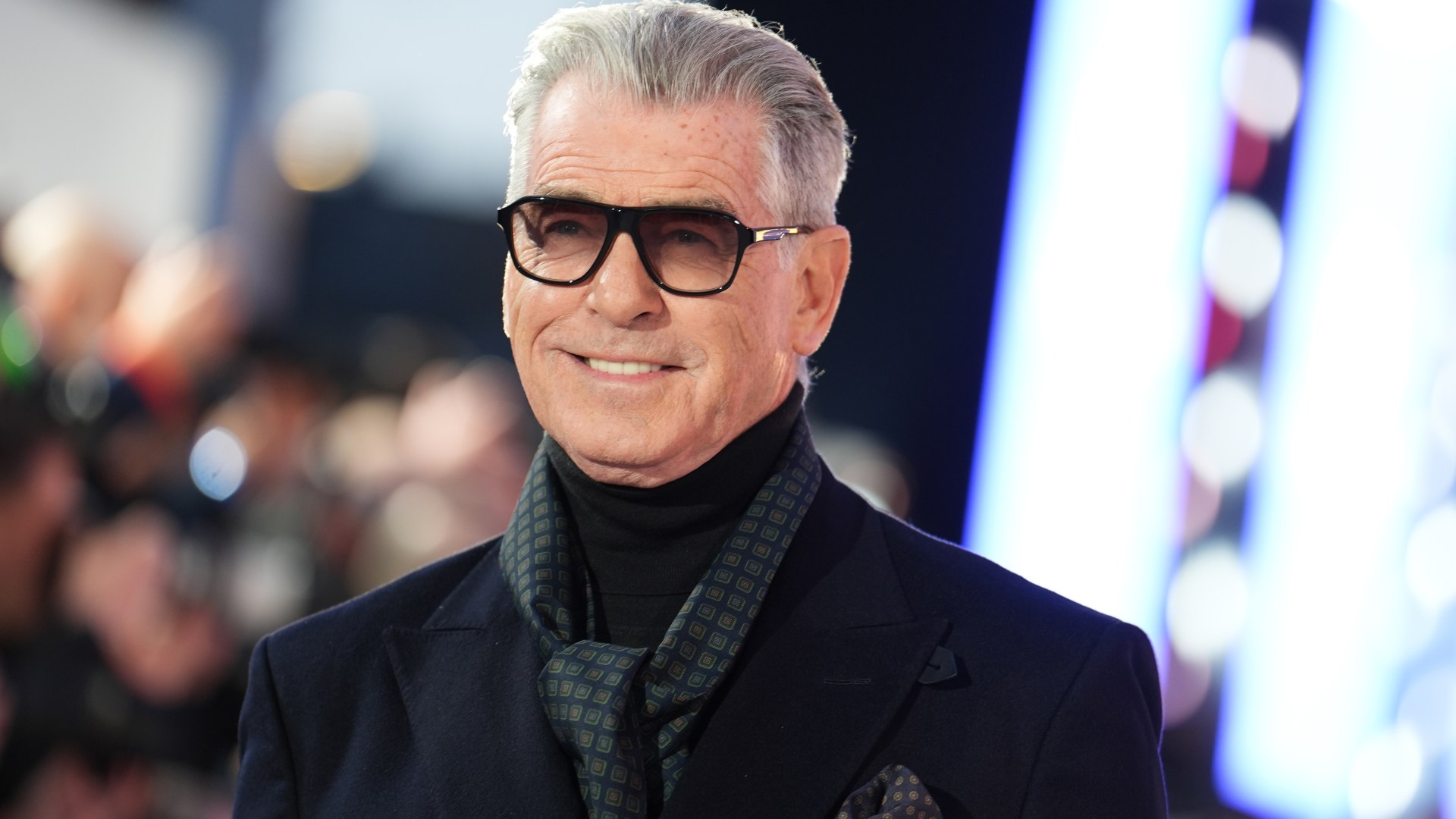 Pierce Brosnan se devuelve a los críticos que se burlaron