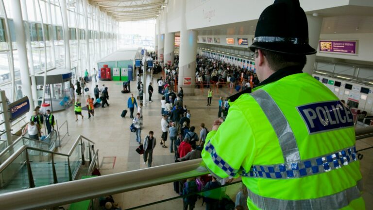 La policía advierte sobre la nueva estafa de viajes que
