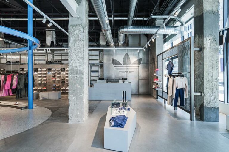 Adidas advierte al cliente: en el interior de la posible