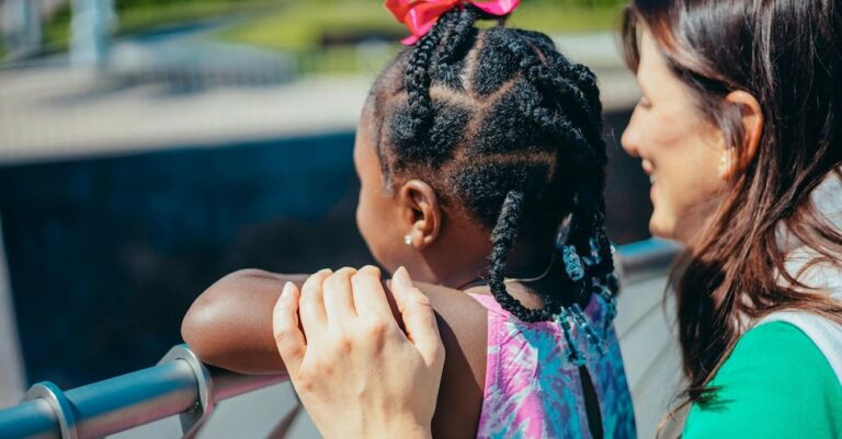 Adopciones internacionales, ligera recuperación en 2024