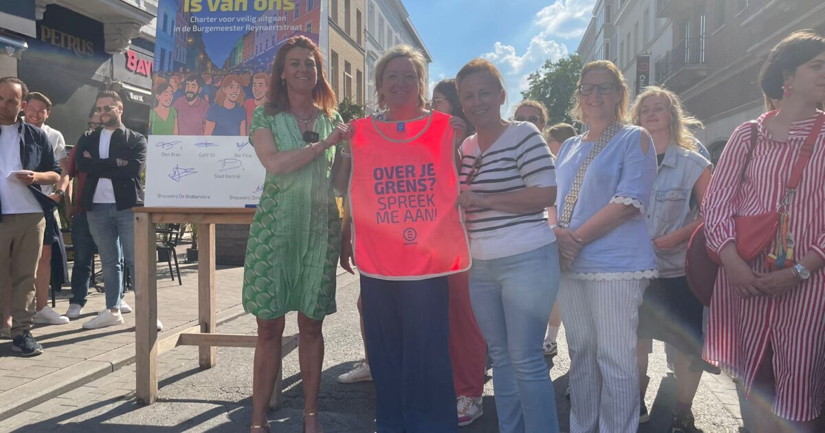 Angela y Angelos deben vigilar de manera segura en Kortrijk