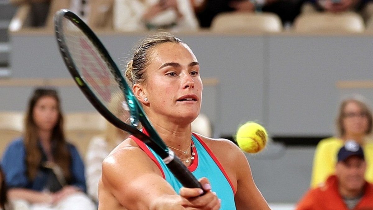 Aryna Sabalenka se subió a la segunda ronda en Francia