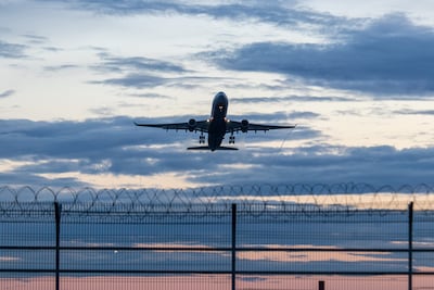 Ataque de drones Ucrania en Moscú Continúa: dos grandes aeropuertos