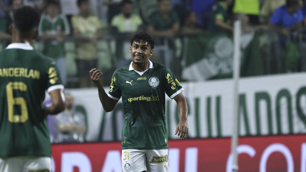 BVB Hunts Wunderkind como reemplazo de Gittens