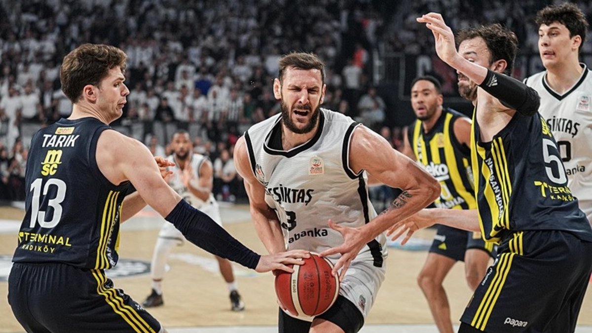Beşiktaş Fibabanka 72-62 Fenerbahçe Beko | Resultado del partido -