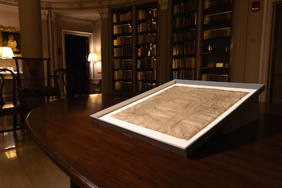 Carta de magna original que vale millones en Harvard, una